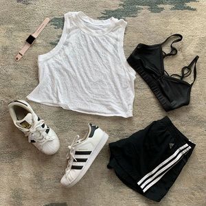 Lululemon white crop tank